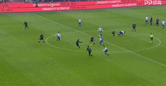 无人防守踢门柱,伊布二次回米兰表现