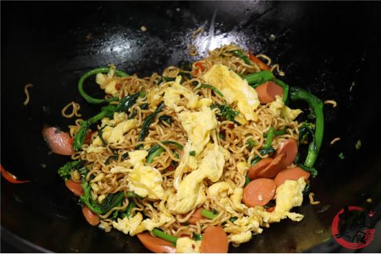 方便面不用鸡蛋炸着吃,方便面怎么煮好吃只加鸡蛋