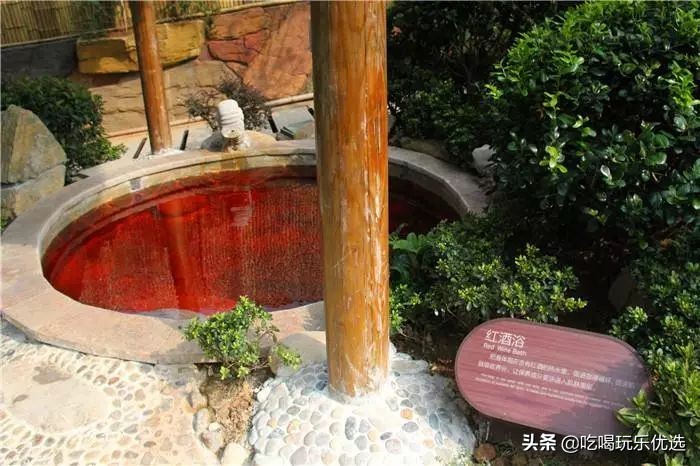 苏州四季悦室内温泉水乐园，万圣“捣蛋水球大战”、精灵汤池…