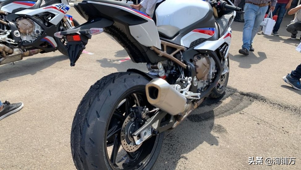 宝马s100rr跟宝马h2r比较,宝马s1000rr跟h2