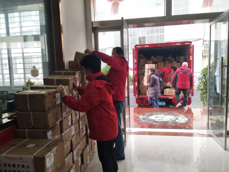 三枪集团捐款了吗,三枪捐物资