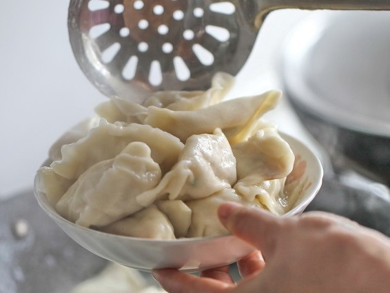 店里的饺子和家里为啥不一样,饺子店都用什么煮的好吃