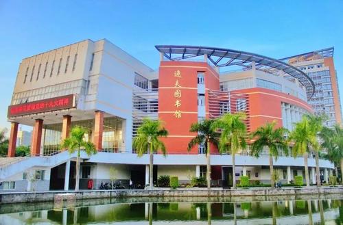 这4所师范大学发展前景好,就业率不比一本差,适合二本考生报考