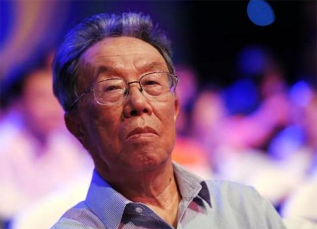 王蒙受欢迎的原因,王蒙为何有着如此超长的青春期