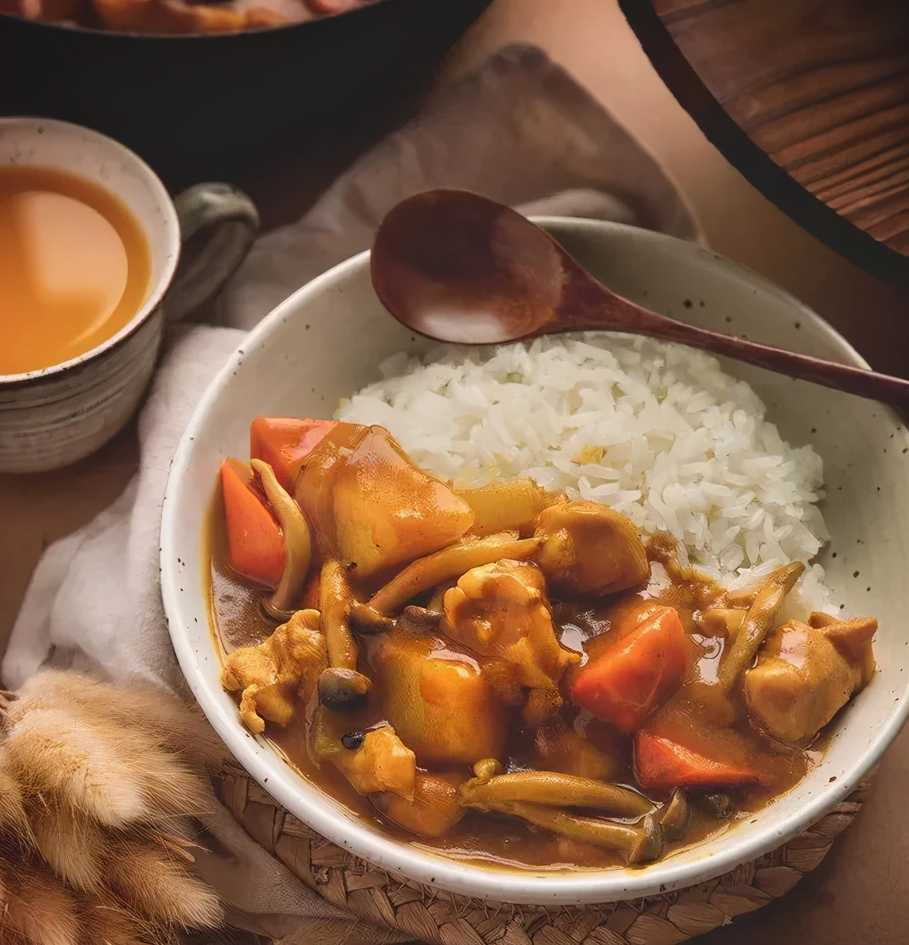 怎么让米饭又软又香窍门,怎么样使煮出来的米饭更好吃