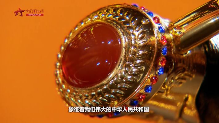 *尚昆杨**、*华清刘**、张震、*浩田迟**、*万年张**集体验收，这把“100亿也不卖”的“国刀”是如何打造的？