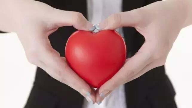 郑州铁路将有四个“主客站”；妈妈带3个孩子洗澡昏迷，2个娃死亡