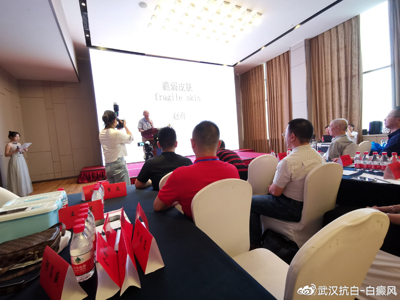 武汉治疗白癜风哪家医院实力强,湖北白癜风医院哪家治疗白癜风好