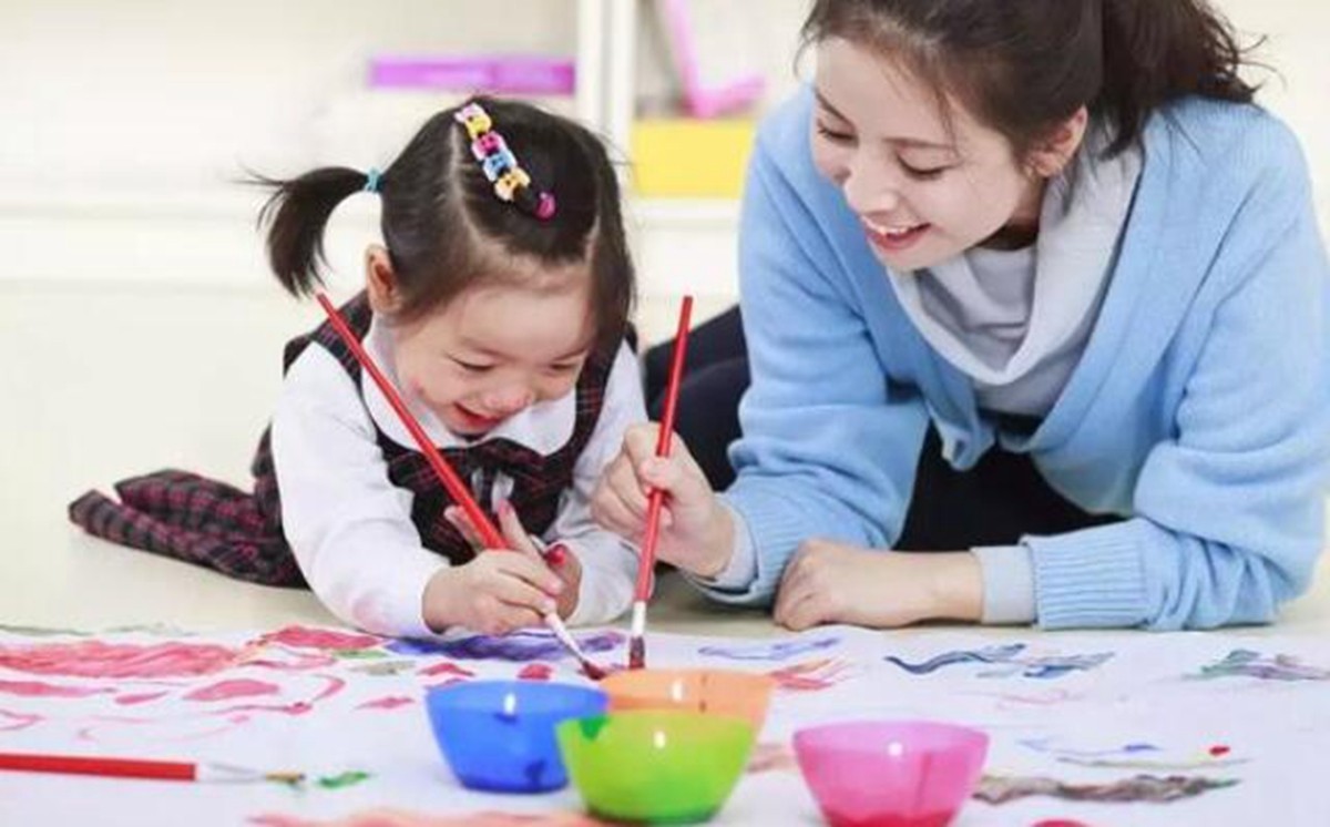 孩子害怕幼儿园老师,孩子上幼儿园害怕老师该怎么办