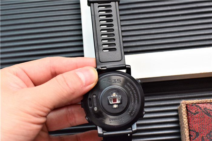 专业跑步手表怎么选？看看宜准智能专业跑步表T935体验