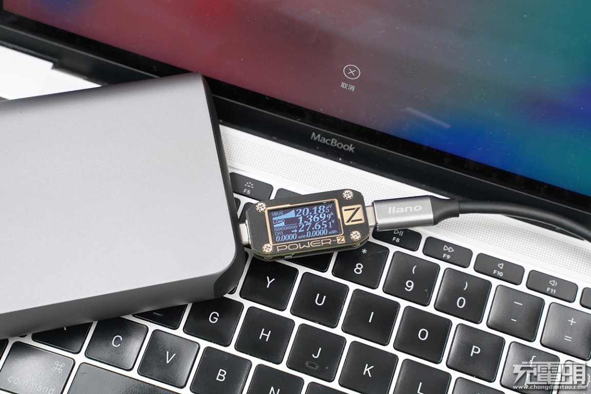 绿巨能22.5瓦充电器,绿巨能18w移动电源评测