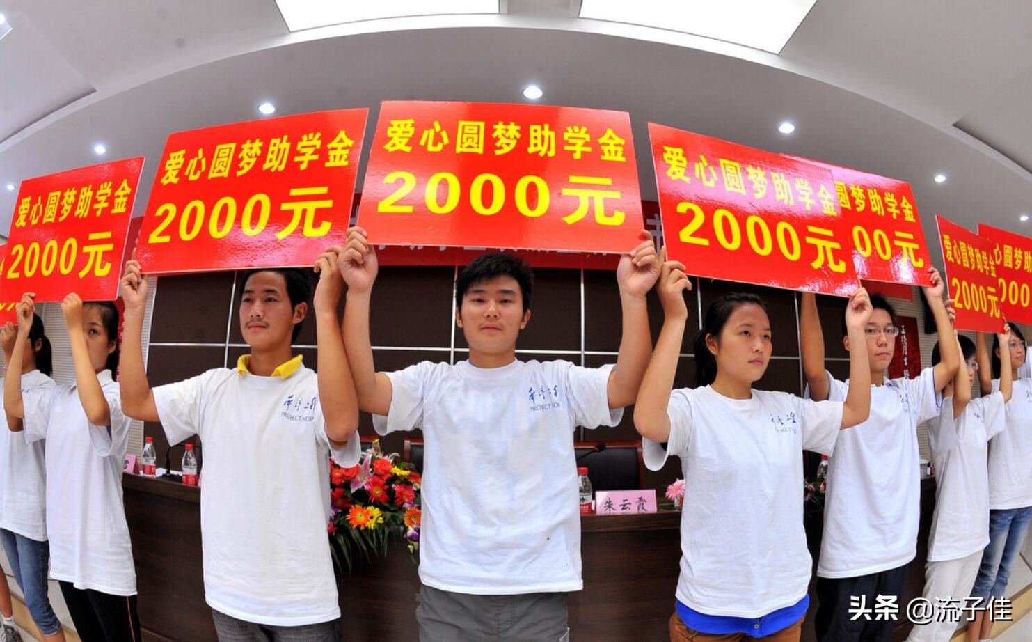 大学通知书有多卷,大学通知书里都有些什么