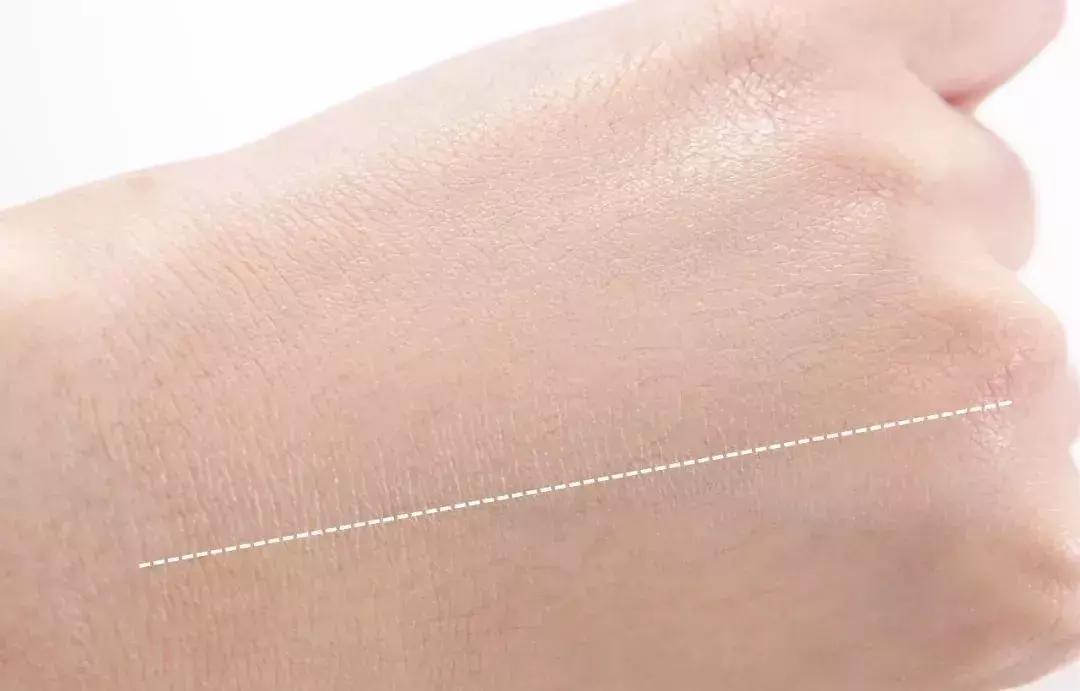 化妆真的能完全遮住瑕疵吗,化妆也掩盖不了岁月的痕迹