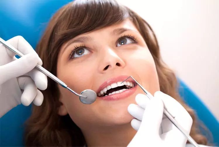 牙龈萎缩红肿出血是什么病导致的,关于牙龈红肿的解决方法