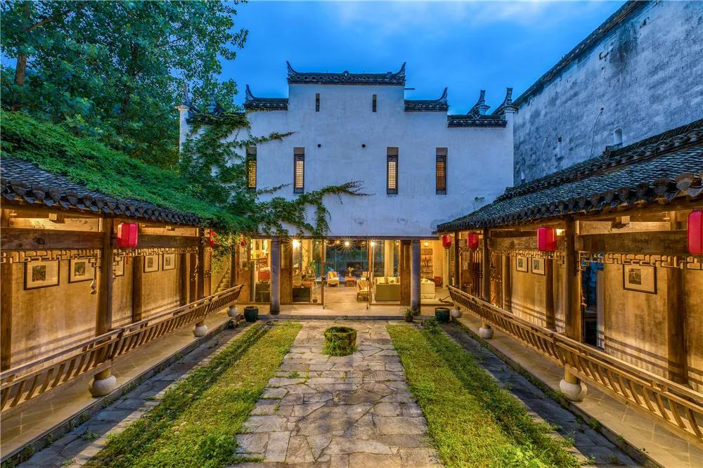 疫情防控取得阶段性胜利有序恢复,疫情胜利在望