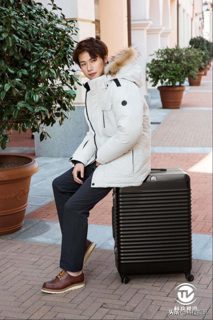 delsey行李箱巴黎哪个店有卖,delsey行李箱平底轮子