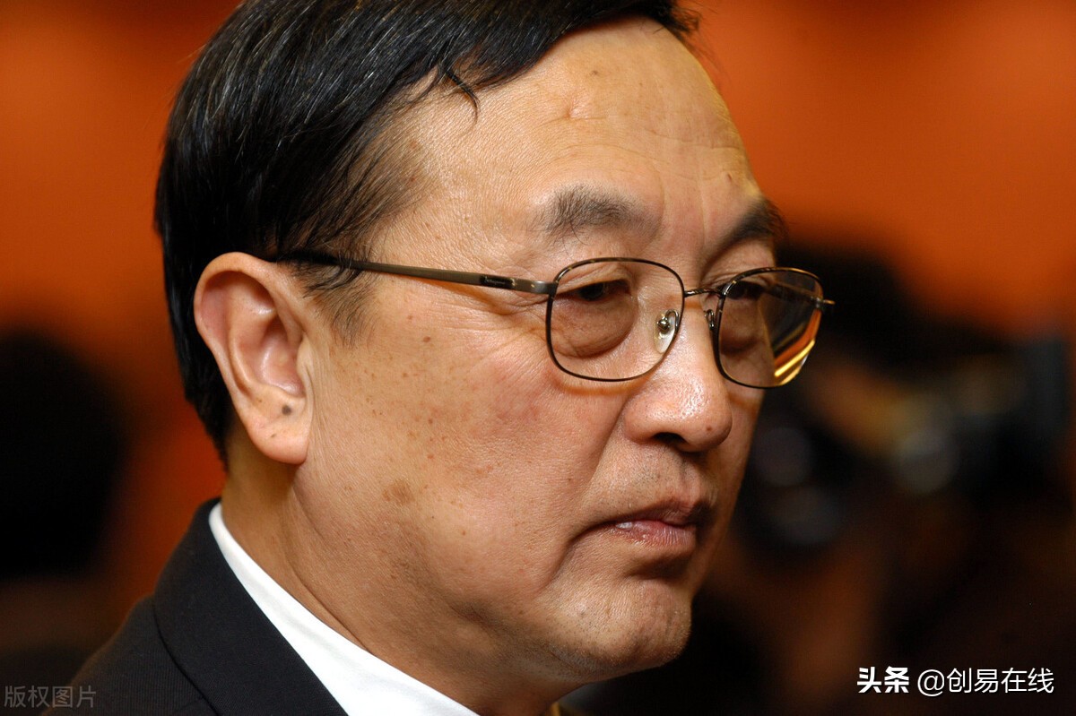 25年前的柳倪之争，让联想的国产芯片梦碎，却意外成就华为逆袭