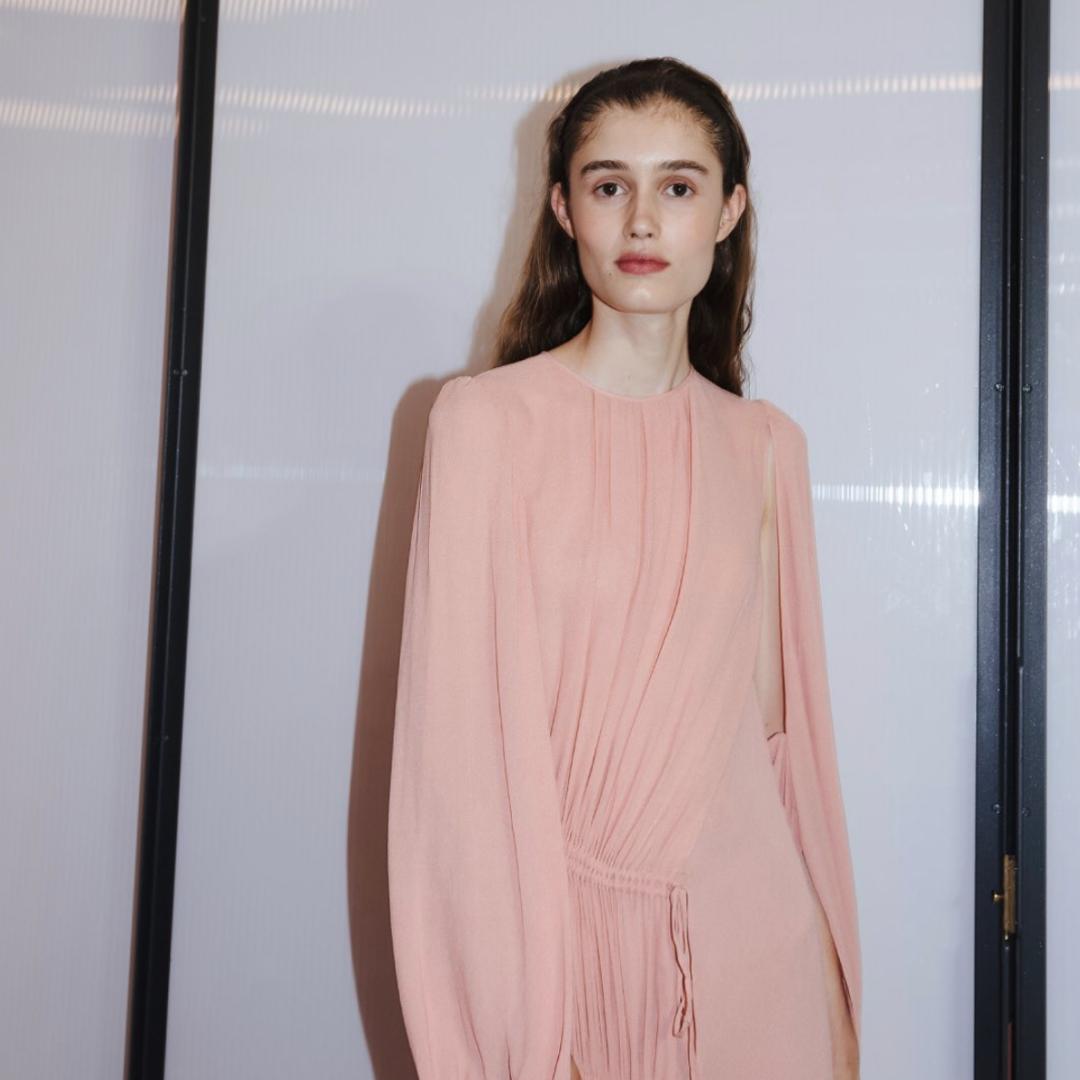 姐不跟你们挤进BM了，我有件更厉害的