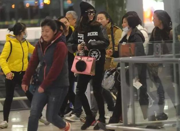 唐嫣▏包品一路在线