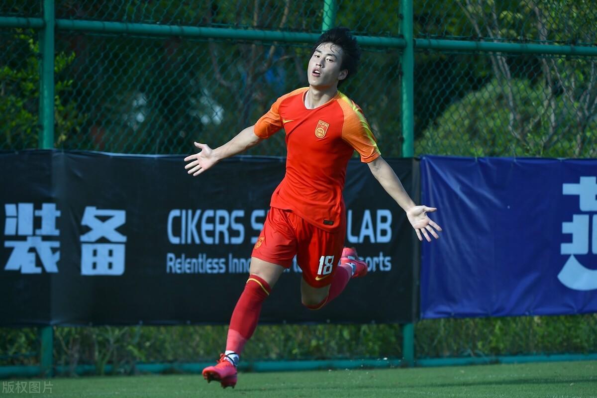 锁上门了为什么外面一推就开,锁上门以后一拉又开了是什么毛病