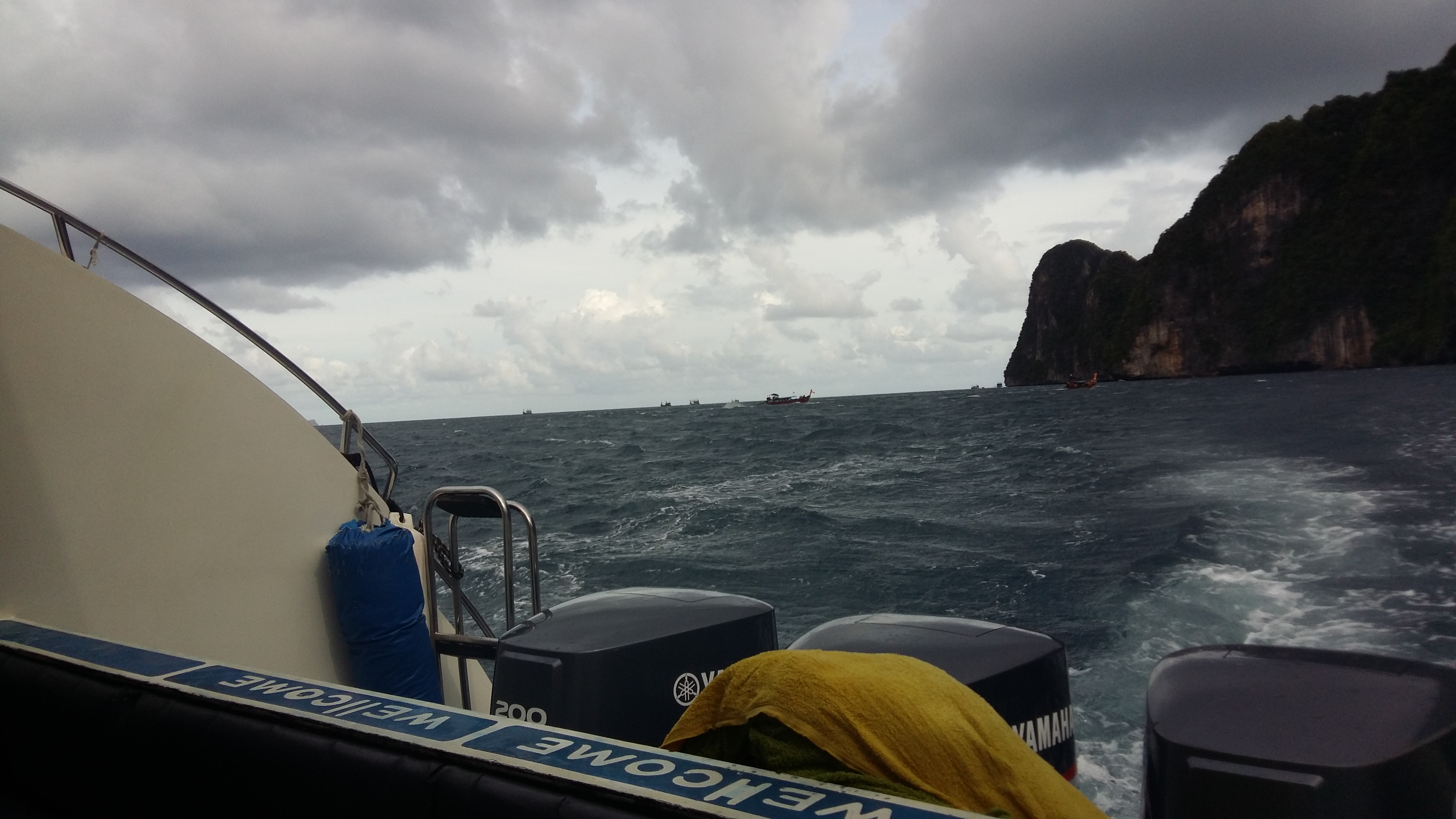 在普吉岛浮潜拍到的美妙海底世界 (普吉岛cape panwa hotel浮潜)