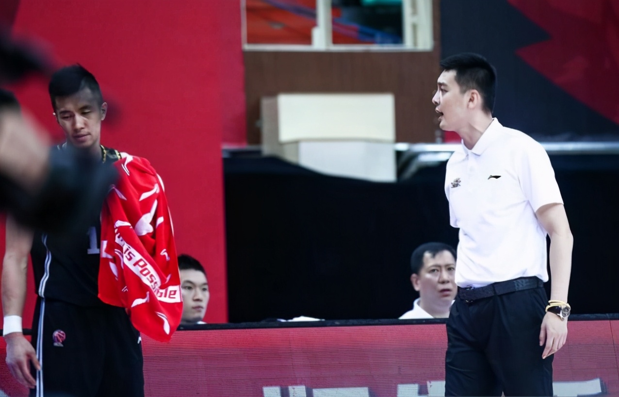 郭艾伦和杨鸣冲突视频,郭艾伦最新消息与杨鸣