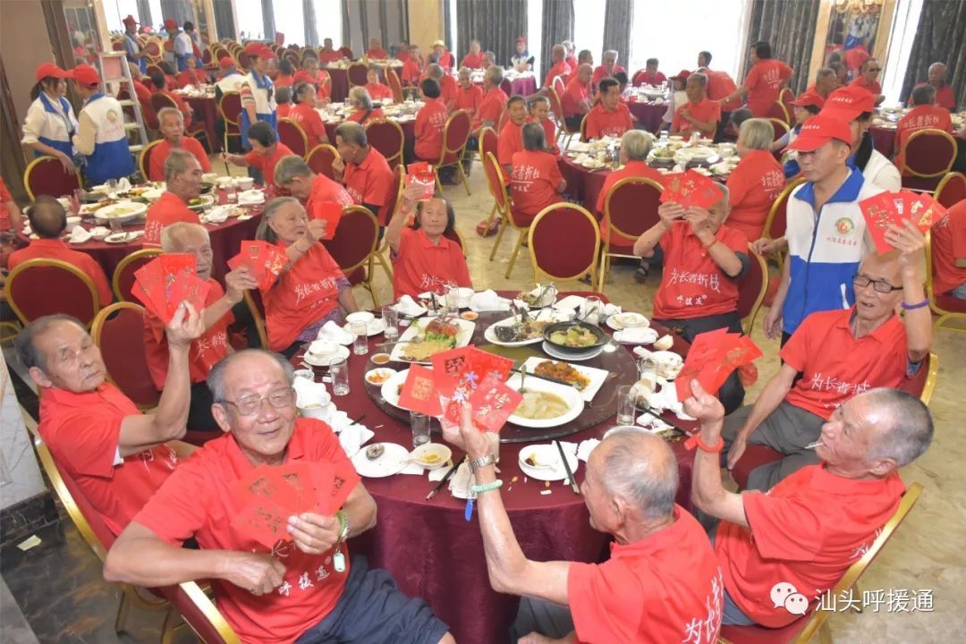 莫道桑榆晚为霞尚满天专访,莫道桑榆晚为霞尚满天央视解说