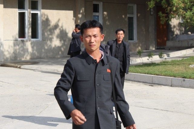 朝鲜工人加班吗,朝鲜人都是在国营单位上班的吗