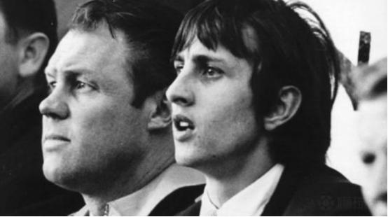 高位压迫战术,如何破解高位压迫战术