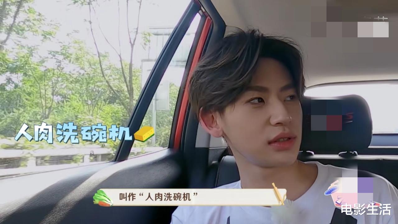 未知的餐桌小鬼钱正昊,小鬼唱周杰伦的歌