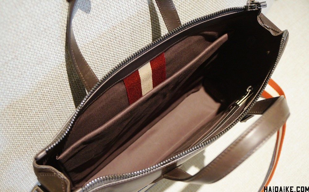 哪里可以买到Bally男款打折实惠的包包