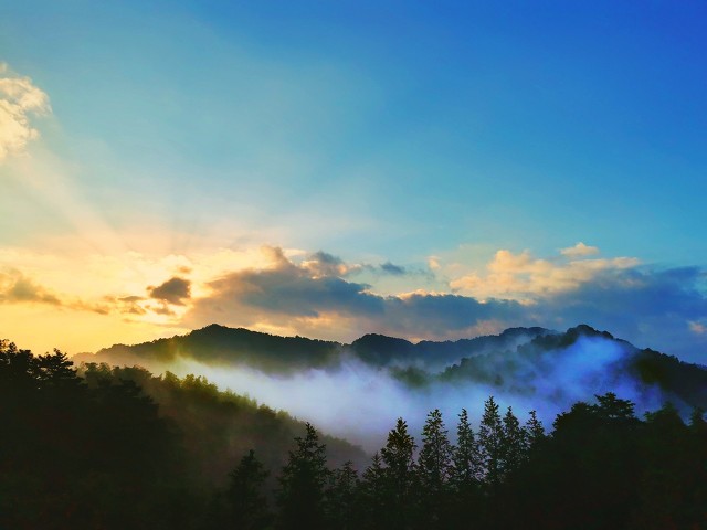 贵州赤水天鹅堡避暑山庄,贵州赤水千岛湖避暑