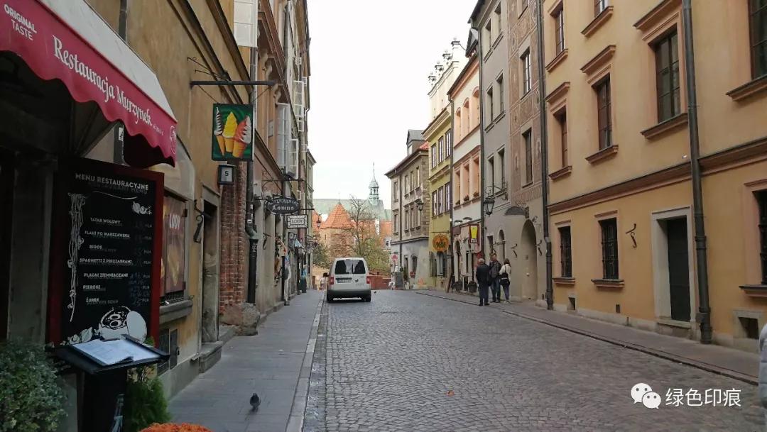 华沙老城与华沙美人鱼,波兰电影华沙美人鱼