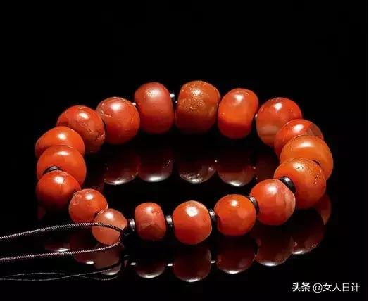 土豪看价值连城的东西,真正的土豪手串