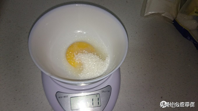 牛奶慕斯蛋糕最简单的制作方法,蓝莓果酱牛奶奶酪慕斯蛋糕8寸