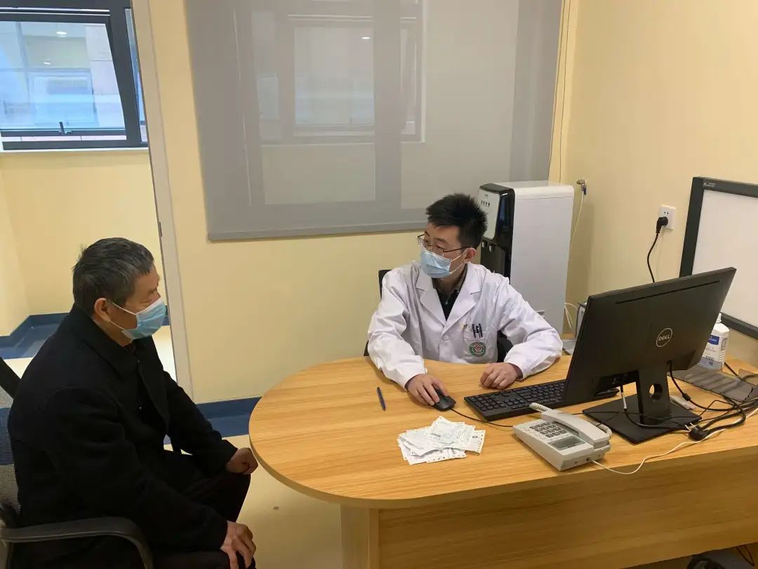 华西医院医生在外坐诊靠谱吗,双流华西医院专家坐诊时间表