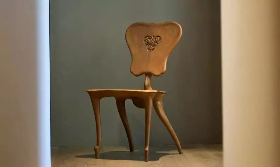 没设计过一两把网红椅，都不好意思被誉为建筑大师