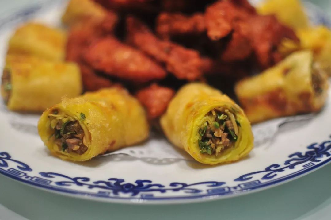 香椿吃起来有清凉的味道,香椿自由