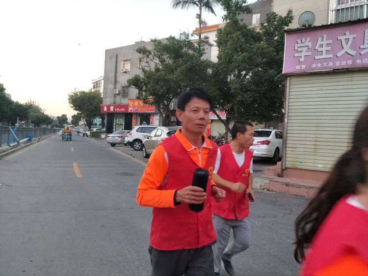 魅力深马，微马同行！六约微马助力深圳国际马拉松