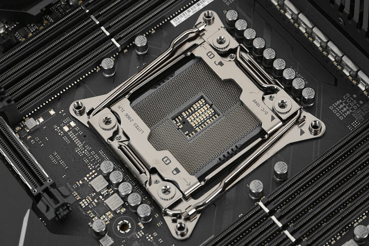 微星x299水晶跟华硕r6e哪个好,华硕x299r6e无法设置raid0