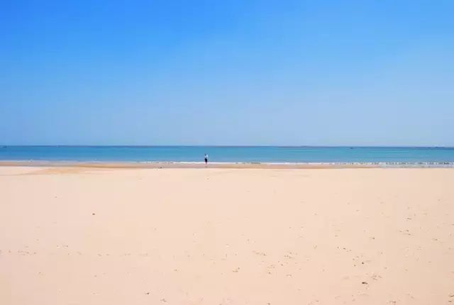 三亚和青岛旅游哪里好,三亚和青岛哪个好玩