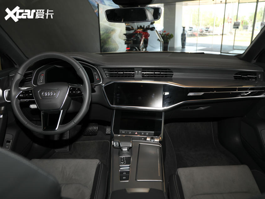 低配奥迪a6l值得买吗,低配奥迪a6l都有什么配置