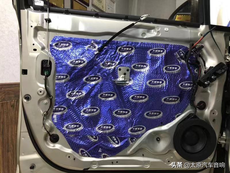 gl8汽车音响改装低音炮,别克gl8音响改装蓝驱