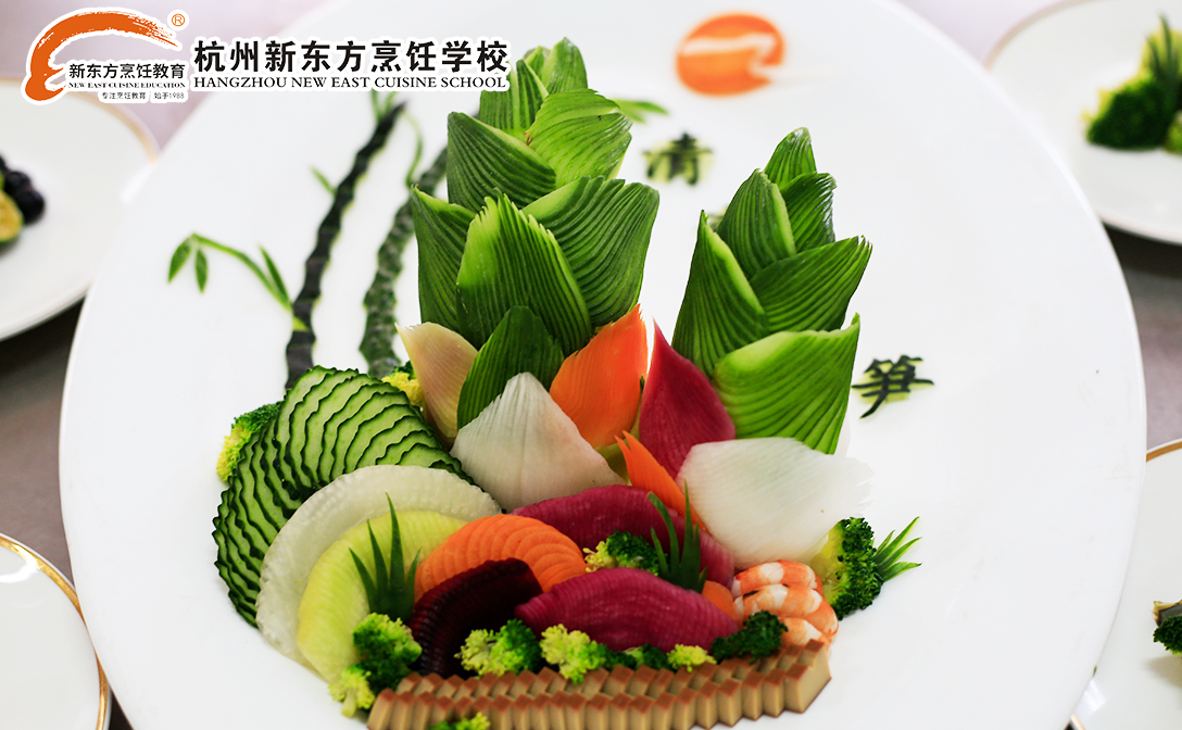 厨师的工资一般按什么算,厨师的工资一般有多高