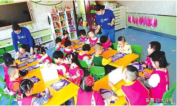 希望幼儿园老师多鼓励孩子怎么说,当孩子不想去幼儿园应该怎么疏导