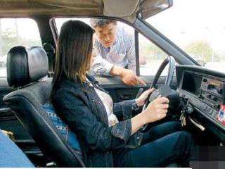 c1驾照不满一年可以增驾摩托吗,c1升级a2驾照需要多长时间