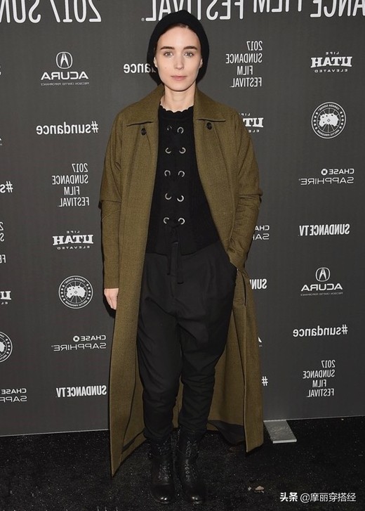 收腿哈伦裤配什么上衣好看,胯宽腿粗哈伦牛仔裤搭配什么上衣