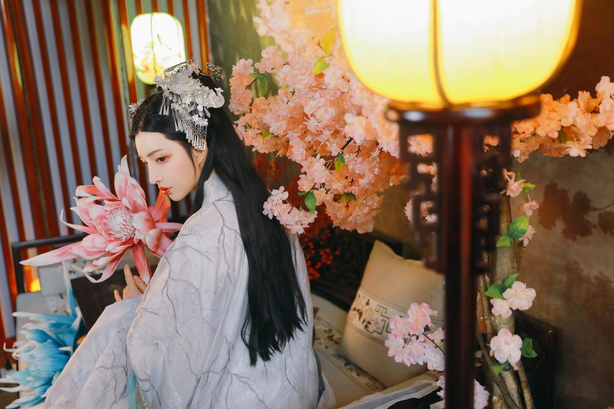 那些年我们追过的剧主人公,那些年我们追过的小说作者