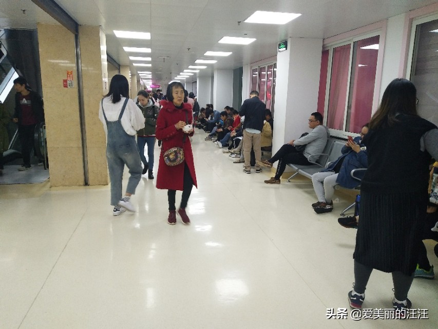 时隔三天再次来到湖北省妇幼保健院，人依然的多，太不容易了！