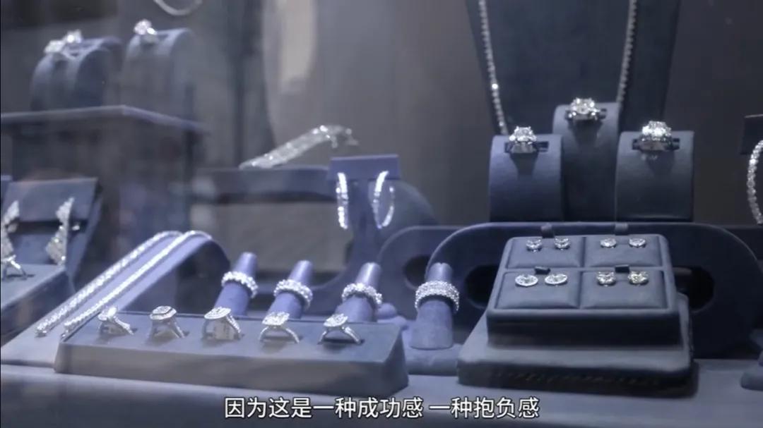 范冰冰生日晒2200万钻戒,富豪送范冰冰5千万钻戒是真是假